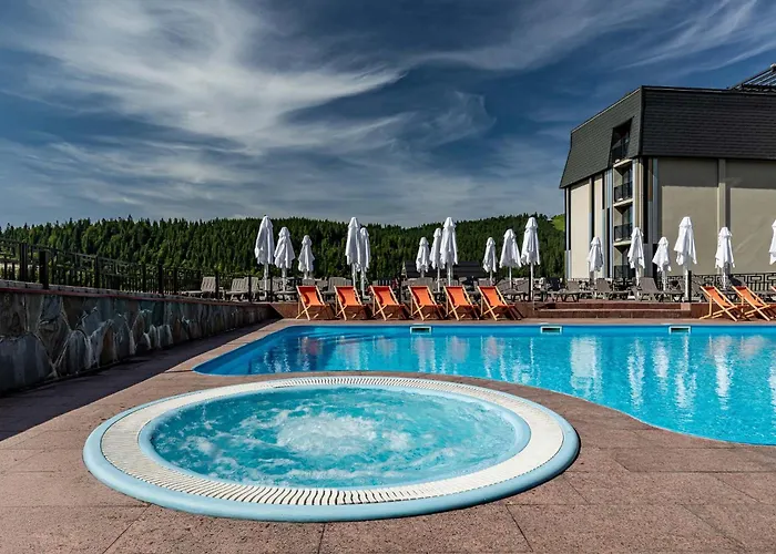 Elena Hotel *